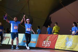 BIB: 041, 9040
                            <button type="button" onclick="openModal(3368521)" class="btn btn-primary btn-sm float-right btn-popup" data-toggle="modal" data-target=".modal-high-quality">
                        <i class="fas fa-shopping-cart"></i> Add to Cart
                    </button>
                                            <button type="button" onclick="isThisMe(3368521, true)" class="btn btn-success btn-sm float-right btn-popup btn-isme hidden" data-toggle="tooltip" data-placement="bottom" title="นี่คือรูปของคุณใช่ไหม คลิกที่นี่เพื่อเอาเข้าอัลบั้ม">
                        <i class="fas fa-plus"></i> Add to album
                    </button>
                    <button type="button" onclick="isThisMe(3368521, false)" class="btn btn-warning btn-sm float-right btn-popup btn-isnotme hidden">
                        <i class="fas fa-ban"></i> Remove from album
                    </button>