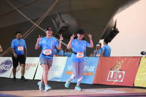 BIB: 884, 9912
                            <button type="button" onclick="openModal(3364678)" class="btn btn-primary btn-sm float-right btn-popup" data-toggle="modal" data-target=".modal-high-quality">
                        <i class="fas fa-shopping-cart"></i> Add to Cart
                    </button>
                                            <button type="button" onclick="isThisMe(3364678, true)" class="btn btn-success btn-sm float-right btn-popup btn-isme hidden" data-toggle="tooltip" data-placement="bottom" title="นี่คือรูปของคุณใช่ไหม คลิกที่นี่เพื่อเอาเข้าอัลบั้ม">
                        <i class="fas fa-plus"></i> Add to album
                    </button>
                    <button type="button" onclick="isThisMe(3364678, false)" class="btn btn-warning btn-sm float-right btn-popup btn-isnotme hidden">
                        <i class="fas fa-ban"></i> Remove from album
                    </button>