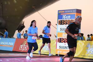 BIB: 013999
                            <button type="button" onclick="openModal(3365446)" class="btn btn-primary btn-sm float-right btn-popup" data-toggle="modal" data-target=".modal-high-quality">
                        <i class="fas fa-shopping-cart"></i> Add to Cart
                    </button>
                                            <button type="button" onclick="isThisMe(3365446, true)" class="btn btn-success btn-sm float-right btn-popup btn-isme hidden" data-toggle="tooltip" data-placement="bottom" title="นี่คือรูปของคุณใช่ไหม คลิกที่นี่เพื่อเอาเข้าอัลบั้ม">
                        <i class="fas fa-plus"></i> Add to album
                    </button>
                    <button type="button" onclick="isThisMe(3365446, false)" class="btn btn-warning btn-sm float-right btn-popup btn-isnotme hidden">
                        <i class="fas fa-ban"></i> Remove from album
                    </button>