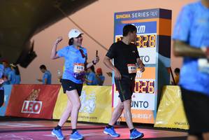 BIB: 328, 832
                            <button type="button" onclick="openModal(3367913)" class="btn btn-primary btn-sm float-right btn-popup" data-toggle="modal" data-target=".modal-high-quality">
                        <i class="fas fa-shopping-cart"></i> Add to Cart
                    </button>
                                            <button type="button" onclick="isThisMe(3367913, true)" class="btn btn-success btn-sm float-right btn-popup btn-isme hidden" data-toggle="tooltip" data-placement="bottom" title="นี่คือรูปของคุณใช่ไหม คลิกที่นี่เพื่อเอาเข้าอัลบั้ม">
                        <i class="fas fa-plus"></i> Add to album
                    </button>
                    <button type="button" onclick="isThisMe(3367913, false)" class="btn btn-warning btn-sm float-right btn-popup btn-isnotme hidden">
                        <i class="fas fa-ban"></i> Remove from album
                    </button>