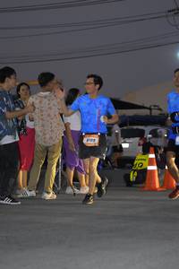 BIB: 8189
                            <button type="button" onclick="openModal(3371982)" class="btn btn-primary btn-sm float-right btn-popup" data-toggle="modal" data-target=".modal-high-quality">
                        <i class="fas fa-shopping-cart"></i> Add to Cart
                    </button>
                                            <button type="button" onclick="isThisMe(3371982, true)" class="btn btn-success btn-sm float-right btn-popup btn-isme hidden" data-toggle="tooltip" data-placement="bottom" title="นี่คือรูปของคุณใช่ไหม คลิกที่นี่เพื่อเอาเข้าอัลบั้ม">
                        <i class="fas fa-plus"></i> Add to album
                    </button>
                    <button type="button" onclick="isThisMe(3371982, false)" class="btn btn-warning btn-sm float-right btn-popup btn-isnotme hidden">
                        <i class="fas fa-ban"></i> Remove from album
                    </button>