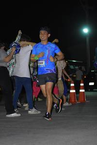 BIB: 6300
                            <button type="button" onclick="openModal(3392345)" class="btn btn-primary btn-sm float-right btn-popup" data-toggle="modal" data-target=".modal-high-quality">
                        <i class="fas fa-shopping-cart"></i> Add to Cart
                    </button>
                                            <button type="button" onclick="isThisMe(3392345, true)" class="btn btn-success btn-sm float-right btn-popup btn-isme hidden" data-toggle="tooltip" data-placement="bottom" title="นี่คือรูปของคุณใช่ไหม คลิกที่นี่เพื่อเอาเข้าอัลบั้ม">
                        <i class="fas fa-plus"></i> Add to album
                    </button>
                    <button type="button" onclick="isThisMe(3392345, false)" class="btn btn-warning btn-sm float-right btn-popup btn-isnotme hidden">
                        <i class="fas fa-ban"></i> Remove from album
                    </button>