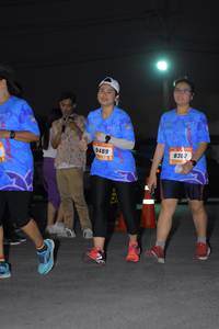 BIB: 9489, 8302
                            <button type="button" onclick="openModal(3390256)" class="btn btn-primary btn-sm float-right btn-popup" data-toggle="modal" data-target=".modal-high-quality">
                        <i class="fas fa-shopping-cart"></i> Add to Cart
                    </button>
                                            <button type="button" onclick="isThisMe(3390256, true)" class="btn btn-success btn-sm float-right btn-popup btn-isme hidden" data-toggle="tooltip" data-placement="bottom" title="นี่คือรูปของคุณใช่ไหม คลิกที่นี่เพื่อเอาเข้าอัลบั้ม">
                        <i class="fas fa-plus"></i> Add to album
                    </button>
                    <button type="button" onclick="isThisMe(3390256, false)" class="btn btn-warning btn-sm float-right btn-popup btn-isnotme hidden">
                        <i class="fas fa-ban"></i> Remove from album
                    </button>