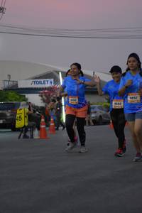 BIB: 9892, 680, 9682
                            <button type="button" onclick="openModal(3369776)" class="btn btn-primary btn-sm float-right btn-popup" data-toggle="modal" data-target=".modal-high-quality">
                        <i class="fas fa-shopping-cart"></i> Add to Cart
                    </button>
                                            <button type="button" onclick="isThisMe(3369776, true)" class="btn btn-success btn-sm float-right btn-popup btn-isme hidden" data-toggle="tooltip" data-placement="bottom" title="นี่คือรูปของคุณใช่ไหม คลิกที่นี่เพื่อเอาเข้าอัลบั้ม">
                        <i class="fas fa-plus"></i> Add to album
                    </button>
                    <button type="button" onclick="isThisMe(3369776, false)" class="btn btn-warning btn-sm float-right btn-popup btn-isnotme hidden">
                        <i class="fas fa-ban"></i> Remove from album
                    </button>