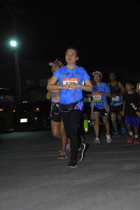 BIB: 564
                            <button type="button" onclick="openModal(3393069)" class="btn btn-primary btn-sm float-right btn-popup" data-toggle="modal" data-target=".modal-high-quality">
                        <i class="fas fa-shopping-cart"></i> Add to Cart
                    </button>
                                            <button type="button" onclick="isThisMe(3393069, true)" class="btn btn-success btn-sm float-right btn-popup btn-isme hidden" data-toggle="tooltip" data-placement="bottom" title="นี่คือรูปของคุณใช่ไหม คลิกที่นี่เพื่อเอาเข้าอัลบั้ม">
                        <i class="fas fa-plus"></i> Add to album
                    </button>
                    <button type="button" onclick="isThisMe(3393069, false)" class="btn btn-warning btn-sm float-right btn-popup btn-isnotme hidden">
                        <i class="fas fa-ban"></i> Remove from album
                    </button>