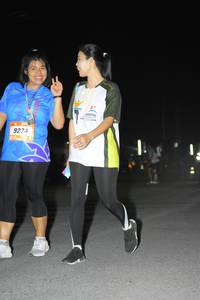 BIB: 9274
                            <button type="button" onclick="openModal(3392419)" class="btn btn-primary btn-sm float-right btn-popup" data-toggle="modal" data-target=".modal-high-quality">
                        <i class="fas fa-shopping-cart"></i> Add to Cart
                    </button>
                                            <button type="button" onclick="isThisMe(3392419, true)" class="btn btn-success btn-sm float-right btn-popup btn-isme hidden" data-toggle="tooltip" data-placement="bottom" title="นี่คือรูปของคุณใช่ไหม คลิกที่นี่เพื่อเอาเข้าอัลบั้ม">
                        <i class="fas fa-plus"></i> Add to album
                    </button>
                    <button type="button" onclick="isThisMe(3392419, false)" class="btn btn-warning btn-sm float-right btn-popup btn-isnotme hidden">
                        <i class="fas fa-ban"></i> Remove from album
                    </button>