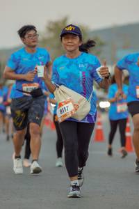 BIB: 8117
                            <button type="button" onclick="openModal(3399915)" class="btn btn-primary btn-sm float-right btn-popup" data-toggle="modal" data-target=".modal-high-quality">
                        <i class="fas fa-shopping-cart"></i> Add to Cart
                    </button>
                                            <button type="button" onclick="isThisMe(3399915, true)" class="btn btn-success btn-sm float-right btn-popup btn-isme hidden" data-toggle="tooltip" data-placement="bottom" title="นี่คือรูปของคุณใช่ไหม คลิกที่นี่เพื่อเอาเข้าอัลบั้ม">
                        <i class="fas fa-plus"></i> Add to album
                    </button>
                    <button type="button" onclick="isThisMe(3399915, false)" class="btn btn-warning btn-sm float-right btn-popup btn-isnotme hidden">
                        <i class="fas fa-ban"></i> Remove from album
                    </button>