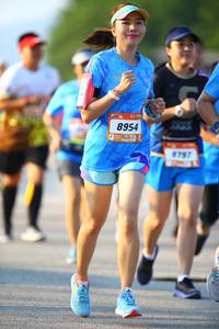 BIB: 8954, 0797, 
                            <button type="button" onclick="openModal(3373511)" class="btn btn-primary btn-sm float-right btn-popup" data-toggle="modal" data-target=".modal-high-quality">
                        <i class="fas fa-shopping-cart"></i> Add to Cart
                    </button>
                                            <button type="button" onclick="isThisMe(3373511, true)" class="btn btn-success btn-sm float-right btn-popup btn-isme hidden" data-toggle="tooltip" data-placement="bottom" title="นี่คือรูปของคุณใช่ไหม คลิกที่นี่เพื่อเอาเข้าอัลบั้ม">
                        <i class="fas fa-plus"></i> Add to album
                    </button>
                    <button type="button" onclick="isThisMe(3373511, false)" class="btn btn-warning btn-sm float-right btn-popup btn-isnotme hidden">
                        <i class="fas fa-ban"></i> Remove from album
                    </button>