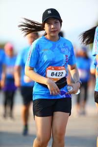 BIB: 8422
                            <button type="button" onclick="openModal(3160820)" class="btn btn-primary btn-sm float-right btn-popup" data-toggle="modal" data-target=".modal-high-quality">
                        <i class="fas fa-shopping-cart"></i> Add to Cart
                    </button>
                                            <button type="button" onclick="isThisMe(3160820, true)" class="btn btn-success btn-sm float-right btn-popup btn-isme hidden" data-toggle="tooltip" data-placement="bottom" title="นี่คือรูปของคุณใช่ไหม คลิกที่นี่เพื่อเอาเข้าอัลบั้ม">
                        <i class="fas fa-plus"></i> Add to album
                    </button>
                    <button type="button" onclick="isThisMe(3160820, false)" class="btn btn-warning btn-sm float-right btn-popup btn-isnotme hidden">
                        <i class="fas fa-ban"></i> Remove from album
                    </button>