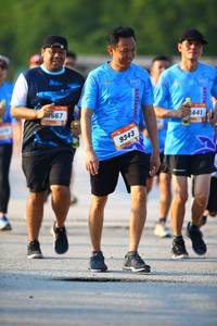 BIB: 9343
                            <button type="button" onclick="openModal(3163484)" class="btn btn-primary btn-sm float-right btn-popup" data-toggle="modal" data-target=".modal-high-quality">
                        <i class="fas fa-shopping-cart"></i> Add to Cart
                    </button>
                                            <button type="button" onclick="isThisMe(3163484, true)" class="btn btn-success btn-sm float-right btn-popup btn-isme hidden" data-toggle="tooltip" data-placement="bottom" title="นี่คือรูปของคุณใช่ไหม คลิกที่นี่เพื่อเอาเข้าอัลบั้ม">
                        <i class="fas fa-plus"></i> Add to album
                    </button>
                    <button type="button" onclick="isThisMe(3163484, false)" class="btn btn-warning btn-sm float-right btn-popup btn-isnotme hidden">
                        <i class="fas fa-ban"></i> Remove from album
                    </button>