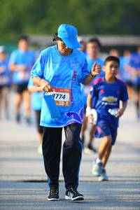 BIB: 
                            <button type="button" onclick="openModal(3158796)" class="btn btn-primary btn-sm float-right btn-popup" data-toggle="modal" data-target=".modal-high-quality">
                        <i class="fas fa-shopping-cart"></i> Add to Cart
                    </button>
                                            <button type="button" onclick="isThisMe(3158796, true)" class="btn btn-success btn-sm float-right btn-popup btn-isme hidden" data-toggle="tooltip" data-placement="bottom" title="นี่คือรูปของคุณใช่ไหม คลิกที่นี่เพื่อเอาเข้าอัลบั้ม">
                        <i class="fas fa-plus"></i> Add to album
                    </button>
                    <button type="button" onclick="isThisMe(3158796, false)" class="btn btn-warning btn-sm float-right btn-popup btn-isnotme hidden">
                        <i class="fas fa-ban"></i> Remove from album
                    </button>