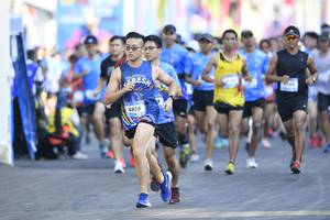 BIB: 6920
                            <button type="button" onclick="openModal(3464534)" class="btn btn-primary btn-sm float-right btn-popup" data-toggle="modal" data-target=".modal-high-quality">
                        <i class="fas fa-shopping-cart"></i> Add to Cart
                    </button>
                                            <button type="button" onclick="isThisMe(3464534, true)" class="btn btn-success btn-sm float-right btn-popup btn-isme hidden" data-toggle="tooltip" data-placement="bottom" title="นี่คือรูปของคุณใช่ไหม คลิกที่นี่เพื่อเอาเข้าอัลบั้ม">
                        <i class="fas fa-plus"></i> Add to album
                    </button>
                    <button type="button" onclick="isThisMe(3464534, false)" class="btn btn-warning btn-sm float-right btn-popup btn-isnotme hidden">
                        <i class="fas fa-ban"></i> Remove from album
                    </button>