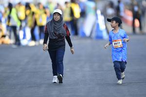 BIB: 8977
                            <button type="button" onclick="openModal(3462287)" class="btn btn-primary btn-sm float-right btn-popup" data-toggle="modal" data-target=".modal-high-quality">
                        <i class="fas fa-shopping-cart"></i> Add to Cart
                    </button>
                                            <button type="button" onclick="isThisMe(3462287, true)" class="btn btn-success btn-sm float-right btn-popup btn-isme hidden" data-toggle="tooltip" data-placement="bottom" title="นี่คือรูปของคุณใช่ไหม คลิกที่นี่เพื่อเอาเข้าอัลบั้ม">
                        <i class="fas fa-plus"></i> Add to album
                    </button>
                    <button type="button" onclick="isThisMe(3462287, false)" class="btn btn-warning btn-sm float-right btn-popup btn-isnotme hidden">
                        <i class="fas fa-ban"></i> Remove from album
                    </button>