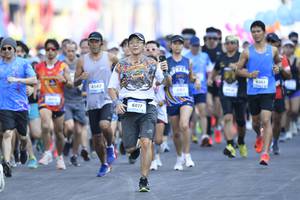 BIB: 6582, 6017
                            <button type="button" onclick="openModal(3462025)" class="btn btn-primary btn-sm float-right btn-popup" data-toggle="modal" data-target=".modal-high-quality">
                        <i class="fas fa-shopping-cart"></i> Add to Cart
                    </button>
                                            <button type="button" onclick="isThisMe(3462025, true)" class="btn btn-success btn-sm float-right btn-popup btn-isme hidden" data-toggle="tooltip" data-placement="bottom" title="นี่คือรูปของคุณใช่ไหม คลิกที่นี่เพื่อเอาเข้าอัลบั้ม">
                        <i class="fas fa-plus"></i> Add to album
                    </button>
                    <button type="button" onclick="isThisMe(3462025, false)" class="btn btn-warning btn-sm float-right btn-popup btn-isnotme hidden">
                        <i class="fas fa-ban"></i> Remove from album
                    </button>