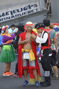 BIB: 679
                            <button type="button" onclick="openModal(3461863)" class="btn btn-primary btn-sm float-right btn-popup" data-toggle="modal" data-target=".modal-high-quality">
                        <i class="fas fa-shopping-cart"></i> Add to Cart
                    </button>
                                            <button type="button" onclick="isThisMe(3461863, true)" class="btn btn-success btn-sm float-right btn-popup btn-isme hidden" data-toggle="tooltip" data-placement="bottom" title="นี่คือรูปของคุณใช่ไหม คลิกที่นี่เพื่อเอาเข้าอัลบั้ม">
                        <i class="fas fa-plus"></i> Add to album
                    </button>
                    <button type="button" onclick="isThisMe(3461863, false)" class="btn btn-warning btn-sm float-right btn-popup btn-isnotme hidden">
                        <i class="fas fa-ban"></i> Remove from album
                    </button>