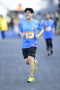 BIB: 9901
                            <button type="button" onclick="openModal(3462312)" class="btn btn-primary btn-sm float-right btn-popup" data-toggle="modal" data-target=".modal-high-quality">
                        <i class="fas fa-shopping-cart"></i> Add to Cart
                    </button>
                                            <button type="button" onclick="isThisMe(3462312, true)" class="btn btn-success btn-sm float-right btn-popup btn-isme hidden" data-toggle="tooltip" data-placement="bottom" title="นี่คือรูปของคุณใช่ไหม คลิกที่นี่เพื่อเอาเข้าอัลบั้ม">
                        <i class="fas fa-plus"></i> Add to album
                    </button>
                    <button type="button" onclick="isThisMe(3462312, false)" class="btn btn-warning btn-sm float-right btn-popup btn-isnotme hidden">
                        <i class="fas fa-ban"></i> Remove from album
                    </button>