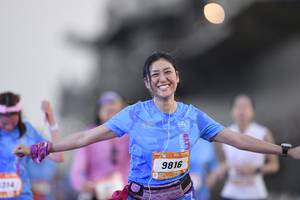 BIB: 9816
                            <button type="button" onclick="openModal(3463436)" class="btn btn-primary btn-sm float-right btn-popup" data-toggle="modal" data-target=".modal-high-quality">
                        <i class="fas fa-shopping-cart"></i> Add to Cart
                    </button>
                                            <button type="button" onclick="isThisMe(3463436, true)" class="btn btn-success btn-sm float-right btn-popup btn-isme hidden" data-toggle="tooltip" data-placement="bottom" title="นี่คือรูปของคุณใช่ไหม คลิกที่นี่เพื่อเอาเข้าอัลบั้ม">
                        <i class="fas fa-plus"></i> Add to album
                    </button>
                    <button type="button" onclick="isThisMe(3463436, false)" class="btn btn-warning btn-sm float-right btn-popup btn-isnotme hidden">
                        <i class="fas fa-ban"></i> Remove from album
                    </button>