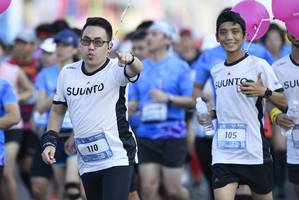 BIB: 105
                            <button type="button" onclick="openModal(3462074)" class="btn btn-primary btn-sm float-right btn-popup" data-toggle="modal" data-target=".modal-high-quality">
                        <i class="fas fa-shopping-cart"></i> Add to Cart
                    </button>
                                            <button type="button" onclick="isThisMe(3462074, true)" class="btn btn-success btn-sm float-right btn-popup btn-isme hidden" data-toggle="tooltip" data-placement="bottom" title="นี่คือรูปของคุณใช่ไหม คลิกที่นี่เพื่อเอาเข้าอัลบั้ม">
                        <i class="fas fa-plus"></i> Add to album
                    </button>
                    <button type="button" onclick="isThisMe(3462074, false)" class="btn btn-warning btn-sm float-right btn-popup btn-isnotme hidden">
                        <i class="fas fa-ban"></i> Remove from album
                    </button>