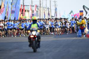 BIB: 
                            <button type="button" onclick="openModal(3461970)" class="btn btn-primary btn-sm float-right btn-popup" data-toggle="modal" data-target=".modal-high-quality">
                        <i class="fas fa-shopping-cart"></i> Add to Cart
                    </button>
                                            <button type="button" onclick="isThisMe(3461970, true)" class="btn btn-success btn-sm float-right btn-popup btn-isme hidden" data-toggle="tooltip" data-placement="bottom" title="นี่คือรูปของคุณใช่ไหม คลิกที่นี่เพื่อเอาเข้าอัลบั้ม">
                        <i class="fas fa-plus"></i> Add to album
                    </button>
                    <button type="button" onclick="isThisMe(3461970, false)" class="btn btn-warning btn-sm float-right btn-popup btn-isnotme hidden">
                        <i class="fas fa-ban"></i> Remove from album
                    </button>