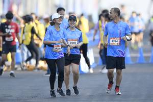 BIB: 8394, 8392, 8395
                            <button type="button" onclick="openModal(3464352)" class="btn btn-primary btn-sm float-right btn-popup" data-toggle="modal" data-target=".modal-high-quality">
                        <i class="fas fa-shopping-cart"></i> Add to Cart
                    </button>
                                            <button type="button" onclick="isThisMe(3464352, true)" class="btn btn-success btn-sm float-right btn-popup btn-isme hidden" data-toggle="tooltip" data-placement="bottom" title="นี่คือรูปของคุณใช่ไหม คลิกที่นี่เพื่อเอาเข้าอัลบั้ม">
                        <i class="fas fa-plus"></i> Add to album
                    </button>
                    <button type="button" onclick="isThisMe(3464352, false)" class="btn btn-warning btn-sm float-right btn-popup btn-isnotme hidden">
                        <i class="fas fa-ban"></i> Remove from album
                    </button>