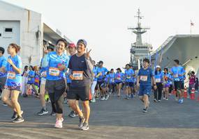 BIB: 9801, 942
                            <button type="button" onclick="openModal(3466884)" class="btn btn-primary btn-sm float-right btn-popup" data-toggle="modal" data-target=".modal-high-quality">
                        <i class="fas fa-shopping-cart"></i> Add to Cart
                    </button>
                                            <button type="button" onclick="isThisMe(3466884, true)" class="btn btn-success btn-sm float-right btn-popup btn-isme hidden" data-toggle="tooltip" data-placement="bottom" title="นี่คือรูปของคุณใช่ไหม คลิกที่นี่เพื่อเอาเข้าอัลบั้ม">
                        <i class="fas fa-plus"></i> Add to album
                    </button>
                    <button type="button" onclick="isThisMe(3466884, false)" class="btn btn-warning btn-sm float-right btn-popup btn-isnotme hidden">
                        <i class="fas fa-ban"></i> Remove from album
                    </button>