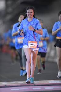 BIB: 8411
                            <button type="button" onclick="openModal(3463543)" class="btn btn-primary btn-sm float-right btn-popup" data-toggle="modal" data-target=".modal-high-quality">
                        <i class="fas fa-shopping-cart"></i> Add to Cart
                    </button>
                                            <button type="button" onclick="isThisMe(3463543, true)" class="btn btn-success btn-sm float-right btn-popup btn-isme hidden" data-toggle="tooltip" data-placement="bottom" title="นี่คือรูปของคุณใช่ไหม คลิกที่นี่เพื่อเอาเข้าอัลบั้ม">
                        <i class="fas fa-plus"></i> Add to album
                    </button>
                    <button type="button" onclick="isThisMe(3463543, false)" class="btn btn-warning btn-sm float-right btn-popup btn-isnotme hidden">
                        <i class="fas fa-ban"></i> Remove from album
                    </button>