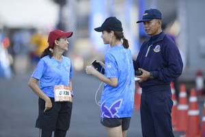 BIB: 8030
                            <button type="button" onclick="openModal(3462262)" class="btn btn-primary btn-sm float-right btn-popup" data-toggle="modal" data-target=".modal-high-quality">
                        <i class="fas fa-shopping-cart"></i> Add to Cart
                    </button>
                                            <button type="button" onclick="isThisMe(3462262, true)" class="btn btn-success btn-sm float-right btn-popup btn-isme hidden" data-toggle="tooltip" data-placement="bottom" title="นี่คือรูปของคุณใช่ไหม คลิกที่นี่เพื่อเอาเข้าอัลบั้ม">
                        <i class="fas fa-plus"></i> Add to album
                    </button>
                    <button type="button" onclick="isThisMe(3462262, false)" class="btn btn-warning btn-sm float-right btn-popup btn-isnotme hidden">
                        <i class="fas fa-ban"></i> Remove from album
                    </button>