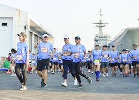 BIB: 8553
                            <button type="button" onclick="openModal(3466843)" class="btn btn-primary btn-sm float-right btn-popup" data-toggle="modal" data-target=".modal-high-quality">
                        <i class="fas fa-shopping-cart"></i> Add to Cart
                    </button>
                                            <button type="button" onclick="isThisMe(3466843, true)" class="btn btn-success btn-sm float-right btn-popup btn-isme hidden" data-toggle="tooltip" data-placement="bottom" title="นี่คือรูปของคุณใช่ไหม คลิกที่นี่เพื่อเอาเข้าอัลบั้ม">
                        <i class="fas fa-plus"></i> Add to album
                    </button>
                    <button type="button" onclick="isThisMe(3466843, false)" class="btn btn-warning btn-sm float-right btn-popup btn-isnotme hidden">
                        <i class="fas fa-ban"></i> Remove from album
                    </button>