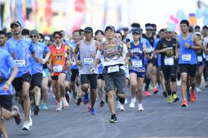 BIB: 5582, 6751
                            <button type="button" onclick="openModal(3462018)" class="btn btn-primary btn-sm float-right btn-popup" data-toggle="modal" data-target=".modal-high-quality">
                        <i class="fas fa-shopping-cart"></i> Add to Cart
                    </button>
                                            <button type="button" onclick="isThisMe(3462018, true)" class="btn btn-success btn-sm float-right btn-popup btn-isme hidden" data-toggle="tooltip" data-placement="bottom" title="นี่คือรูปของคุณใช่ไหม คลิกที่นี่เพื่อเอาเข้าอัลบั้ม">
                        <i class="fas fa-plus"></i> Add to album
                    </button>
                    <button type="button" onclick="isThisMe(3462018, false)" class="btn btn-warning btn-sm float-right btn-popup btn-isnotme hidden">
                        <i class="fas fa-ban"></i> Remove from album
                    </button>