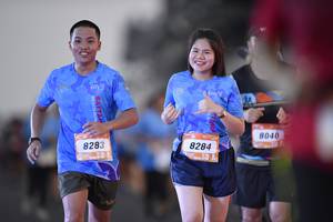 BIB: 8040, 8284, 8283
                            <button type="button" onclick="openModal(3463587)" class="btn btn-primary btn-sm float-right btn-popup" data-toggle="modal" data-target=".modal-high-quality">
                        <i class="fas fa-shopping-cart"></i> Add to Cart
                    </button>
                                            <button type="button" onclick="isThisMe(3463587, true)" class="btn btn-success btn-sm float-right btn-popup btn-isme hidden" data-toggle="tooltip" data-placement="bottom" title="นี่คือรูปของคุณใช่ไหม คลิกที่นี่เพื่อเอาเข้าอัลบั้ม">
                        <i class="fas fa-plus"></i> Add to album
                    </button>
                    <button type="button" onclick="isThisMe(3463587, false)" class="btn btn-warning btn-sm float-right btn-popup btn-isnotme hidden">
                        <i class="fas fa-ban"></i> Remove from album
                    </button>