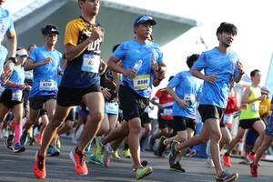 BIB: 6218
                            <button type="button" onclick="openModal(3442878)" class="btn btn-primary btn-sm float-right btn-popup" data-toggle="modal" data-target=".modal-high-quality">
                        <i class="fas fa-shopping-cart"></i> Add to Cart
                    </button>
                                            <button type="button" onclick="isThisMe(3442878, true)" class="btn btn-success btn-sm float-right btn-popup btn-isme hidden" data-toggle="tooltip" data-placement="bottom" title="นี่คือรูปของคุณใช่ไหม คลิกที่นี่เพื่อเอาเข้าอัลบั้ม">
                        <i class="fas fa-plus"></i> Add to album
                    </button>
                    <button type="button" onclick="isThisMe(3442878, false)" class="btn btn-warning btn-sm float-right btn-popup btn-isnotme hidden">
                        <i class="fas fa-ban"></i> Remove from album
                    </button>