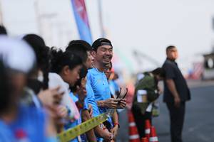 BIB: 
                            <button type="button" onclick="openModal(3442419)" class="btn btn-primary btn-sm float-right btn-popup" data-toggle="modal" data-target=".modal-high-quality">
                        <i class="fas fa-shopping-cart"></i> Add to Cart
                    </button>
                                            <button type="button" onclick="isThisMe(3442419, true)" class="btn btn-success btn-sm float-right btn-popup btn-isme hidden" data-toggle="tooltip" data-placement="bottom" title="นี่คือรูปของคุณใช่ไหม คลิกที่นี่เพื่อเอาเข้าอัลบั้ม">
                        <i class="fas fa-plus"></i> Add to album
                    </button>
                    <button type="button" onclick="isThisMe(3442419, false)" class="btn btn-warning btn-sm float-right btn-popup btn-isnotme hidden">
                        <i class="fas fa-ban"></i> Remove from album
                    </button>