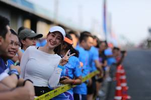 BIB: 
                            <button type="button" onclick="openModal(3442416)" class="btn btn-primary btn-sm float-right btn-popup" data-toggle="modal" data-target=".modal-high-quality">
                        <i class="fas fa-shopping-cart"></i> Add to Cart
                    </button>
                                            <button type="button" onclick="isThisMe(3442416, true)" class="btn btn-success btn-sm float-right btn-popup btn-isme hidden" data-toggle="tooltip" data-placement="bottom" title="นี่คือรูปของคุณใช่ไหม คลิกที่นี่เพื่อเอาเข้าอัลบั้ม">
                        <i class="fas fa-plus"></i> Add to album
                    </button>
                    <button type="button" onclick="isThisMe(3442416, false)" class="btn btn-warning btn-sm float-right btn-popup btn-isnotme hidden">
                        <i class="fas fa-ban"></i> Remove from album
                    </button>