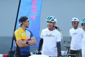 BIB: 
                            <button type="button" onclick="openModal(3442337)" class="btn btn-primary btn-sm float-right btn-popup" data-toggle="modal" data-target=".modal-high-quality">
                        <i class="fas fa-shopping-cart"></i> Add to Cart
                    </button>
                                            <button type="button" onclick="isThisMe(3442337, true)" class="btn btn-success btn-sm float-right btn-popup btn-isme hidden" data-toggle="tooltip" data-placement="bottom" title="นี่คือรูปของคุณใช่ไหม คลิกที่นี่เพื่อเอาเข้าอัลบั้ม">
                        <i class="fas fa-plus"></i> Add to album
                    </button>
                    <button type="button" onclick="isThisMe(3442337, false)" class="btn btn-warning btn-sm float-right btn-popup btn-isnotme hidden">
                        <i class="fas fa-ban"></i> Remove from album
                    </button>