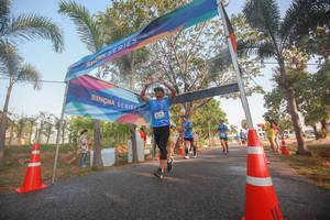 BIB: 
                            <button type="button" onclick="openModal(3451911)" class="btn btn-primary btn-sm float-right btn-popup" data-toggle="modal" data-target=".modal-high-quality">
                        <i class="fas fa-shopping-cart"></i> Add to Cart
                    </button>
                                            <button type="button" onclick="isThisMe(3451911, true)" class="btn btn-success btn-sm float-right btn-popup btn-isme hidden" data-toggle="tooltip" data-placement="bottom" title="นี่คือรูปของคุณใช่ไหม คลิกที่นี่เพื่อเอาเข้าอัลบั้ม">
                        <i class="fas fa-plus"></i> Add to album
                    </button>
                    <button type="button" onclick="isThisMe(3451911, false)" class="btn btn-warning btn-sm float-right btn-popup btn-isnotme hidden">
                        <i class="fas fa-ban"></i> Remove from album
                    </button>