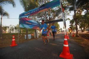 BIB: 
                            <button type="button" onclick="openModal(3451744)" class="btn btn-primary btn-sm float-right btn-popup" data-toggle="modal" data-target=".modal-high-quality">
                        <i class="fas fa-shopping-cart"></i> Add to Cart
                    </button>
                                            <button type="button" onclick="isThisMe(3451744, true)" class="btn btn-success btn-sm float-right btn-popup btn-isme hidden" data-toggle="tooltip" data-placement="bottom" title="นี่คือรูปของคุณใช่ไหม คลิกที่นี่เพื่อเอาเข้าอัลบั้ม">
                        <i class="fas fa-plus"></i> Add to album
                    </button>
                    <button type="button" onclick="isThisMe(3451744, false)" class="btn btn-warning btn-sm float-right btn-popup btn-isnotme hidden">
                        <i class="fas fa-ban"></i> Remove from album
                    </button>