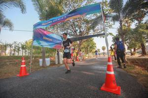 BIB: 
                            <button type="button" onclick="openModal(3451760)" class="btn btn-primary btn-sm float-right btn-popup" data-toggle="modal" data-target=".modal-high-quality">
                        <i class="fas fa-shopping-cart"></i> Add to Cart
                    </button>
                                            <button type="button" onclick="isThisMe(3451760, true)" class="btn btn-success btn-sm float-right btn-popup btn-isme hidden" data-toggle="tooltip" data-placement="bottom" title="นี่คือรูปของคุณใช่ไหม คลิกที่นี่เพื่อเอาเข้าอัลบั้ม">
                        <i class="fas fa-plus"></i> Add to album
                    </button>
                    <button type="button" onclick="isThisMe(3451760, false)" class="btn btn-warning btn-sm float-right btn-popup btn-isnotme hidden">
                        <i class="fas fa-ban"></i> Remove from album
                    </button>