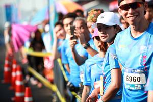 BIB: 6960
                            <button type="button" onclick="openModal(3445653)" class="btn btn-primary btn-sm float-right btn-popup" data-toggle="modal" data-target=".modal-high-quality">
                        <i class="fas fa-shopping-cart"></i> Add to Cart
                    </button>
                                            <button type="button" onclick="isThisMe(3445653, true)" class="btn btn-success btn-sm float-right btn-popup btn-isme hidden" data-toggle="tooltip" data-placement="bottom" title="นี่คือรูปของคุณใช่ไหม คลิกที่นี่เพื่อเอาเข้าอัลบั้ม">
                        <i class="fas fa-plus"></i> Add to album
                    </button>
                    <button type="button" onclick="isThisMe(3445653, false)" class="btn btn-warning btn-sm float-right btn-popup btn-isnotme hidden">
                        <i class="fas fa-ban"></i> Remove from album
                    </button>