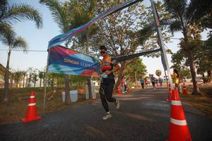 BIB: 
                            <button type="button" onclick="openModal(3451748)" class="btn btn-primary btn-sm float-right btn-popup" data-toggle="modal" data-target=".modal-high-quality">
                        <i class="fas fa-shopping-cart"></i> Add to Cart
                    </button>
                                            <button type="button" onclick="isThisMe(3451748, true)" class="btn btn-success btn-sm float-right btn-popup btn-isme hidden" data-toggle="tooltip" data-placement="bottom" title="นี่คือรูปของคุณใช่ไหม คลิกที่นี่เพื่อเอาเข้าอัลบั้ม">
                        <i class="fas fa-plus"></i> Add to album
                    </button>
                    <button type="button" onclick="isThisMe(3451748, false)" class="btn btn-warning btn-sm float-right btn-popup btn-isnotme hidden">
                        <i class="fas fa-ban"></i> Remove from album
                    </button>