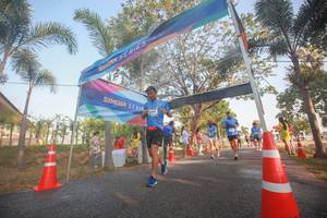 BIB: 
                            <button type="button" onclick="openModal(3451925)" class="btn btn-primary btn-sm float-right btn-popup" data-toggle="modal" data-target=".modal-high-quality">
                        <i class="fas fa-shopping-cart"></i> Add to Cart
                    </button>
                                            <button type="button" onclick="isThisMe(3451925, true)" class="btn btn-success btn-sm float-right btn-popup btn-isme hidden" data-toggle="tooltip" data-placement="bottom" title="นี่คือรูปของคุณใช่ไหม คลิกที่นี่เพื่อเอาเข้าอัลบั้ม">
                        <i class="fas fa-plus"></i> Add to album
                    </button>
                    <button type="button" onclick="isThisMe(3451925, false)" class="btn btn-warning btn-sm float-right btn-popup btn-isnotme hidden">
                        <i class="fas fa-ban"></i> Remove from album
                    </button>