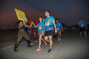 BIB: 805
                            <button type="button" onclick="openModal(3494170)" class="btn btn-primary btn-sm float-right btn-popup" data-toggle="modal" data-target=".modal-high-quality">
                        <i class="fas fa-shopping-cart"></i> Add to Cart
                    </button>
                                            <button type="button" onclick="isThisMe(3494170, true)" class="btn btn-success btn-sm float-right btn-popup btn-isme hidden" data-toggle="tooltip" data-placement="bottom" title="นี่คือรูปของคุณใช่ไหม คลิกที่นี่เพื่อเอาเข้าอัลบั้ม">
                        <i class="fas fa-plus"></i> Add to album
                    </button>
                    <button type="button" onclick="isThisMe(3494170, false)" class="btn btn-warning btn-sm float-right btn-popup btn-isnotme hidden">
                        <i class="fas fa-ban"></i> Remove from album
                    </button>