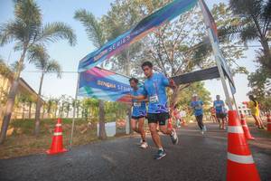 BIB: 
                            <button type="button" onclick="openModal(3451955)" class="btn btn-primary btn-sm float-right btn-popup" data-toggle="modal" data-target=".modal-high-quality">
                        <i class="fas fa-shopping-cart"></i> Add to Cart
                    </button>
                                            <button type="button" onclick="isThisMe(3451955, true)" class="btn btn-success btn-sm float-right btn-popup btn-isme hidden" data-toggle="tooltip" data-placement="bottom" title="นี่คือรูปของคุณใช่ไหม คลิกที่นี่เพื่อเอาเข้าอัลบั้ม">
                        <i class="fas fa-plus"></i> Add to album
                    </button>
                    <button type="button" onclick="isThisMe(3451955, false)" class="btn btn-warning btn-sm float-right btn-popup btn-isnotme hidden">
                        <i class="fas fa-ban"></i> Remove from album
                    </button>