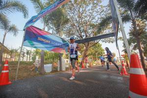 BIB: 
                            <button type="button" onclick="openModal(3451900)" class="btn btn-primary btn-sm float-right btn-popup" data-toggle="modal" data-target=".modal-high-quality">
                        <i class="fas fa-shopping-cart"></i> Add to Cart
                    </button>
                                            <button type="button" onclick="isThisMe(3451900, true)" class="btn btn-success btn-sm float-right btn-popup btn-isme hidden" data-toggle="tooltip" data-placement="bottom" title="นี่คือรูปของคุณใช่ไหม คลิกที่นี่เพื่อเอาเข้าอัลบั้ม">
                        <i class="fas fa-plus"></i> Add to album
                    </button>
                    <button type="button" onclick="isThisMe(3451900, false)" class="btn btn-warning btn-sm float-right btn-popup btn-isnotme hidden">
                        <i class="fas fa-ban"></i> Remove from album
                    </button>