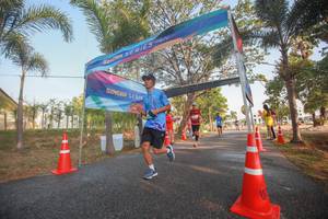 BIB: 
                            <button type="button" onclick="openModal(3451753)" class="btn btn-primary btn-sm float-right btn-popup" data-toggle="modal" data-target=".modal-high-quality">
                        <i class="fas fa-shopping-cart"></i> Add to Cart
                    </button>
                                            <button type="button" onclick="isThisMe(3451753, true)" class="btn btn-success btn-sm float-right btn-popup btn-isme hidden" data-toggle="tooltip" data-placement="bottom" title="นี่คือรูปของคุณใช่ไหม คลิกที่นี่เพื่อเอาเข้าอัลบั้ม">
                        <i class="fas fa-plus"></i> Add to album
                    </button>
                    <button type="button" onclick="isThisMe(3451753, false)" class="btn btn-warning btn-sm float-right btn-popup btn-isnotme hidden">
                        <i class="fas fa-ban"></i> Remove from album
                    </button>