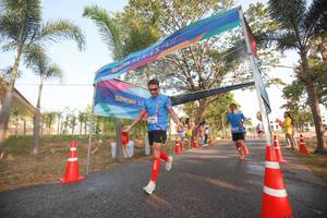 BIB: 
                            <button type="button" onclick="openModal(3451743)" class="btn btn-primary btn-sm float-right btn-popup" data-toggle="modal" data-target=".modal-high-quality">
                        <i class="fas fa-shopping-cart"></i> Add to Cart
                    </button>
                                            <button type="button" onclick="isThisMe(3451743, true)" class="btn btn-success btn-sm float-right btn-popup btn-isme hidden" data-toggle="tooltip" data-placement="bottom" title="นี่คือรูปของคุณใช่ไหม คลิกที่นี่เพื่อเอาเข้าอัลบั้ม">
                        <i class="fas fa-plus"></i> Add to album
                    </button>
                    <button type="button" onclick="isThisMe(3451743, false)" class="btn btn-warning btn-sm float-right btn-popup btn-isnotme hidden">
                        <i class="fas fa-ban"></i> Remove from album
                    </button>