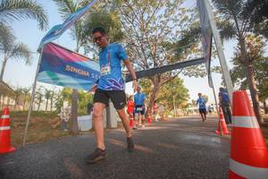 BIB: 
                            <button type="button" onclick="openModal(3451884)" class="btn btn-primary btn-sm float-right btn-popup" data-toggle="modal" data-target=".modal-high-quality">
                        <i class="fas fa-shopping-cart"></i> Add to Cart
                    </button>
                                            <button type="button" onclick="isThisMe(3451884, true)" class="btn btn-success btn-sm float-right btn-popup btn-isme hidden" data-toggle="tooltip" data-placement="bottom" title="นี่คือรูปของคุณใช่ไหม คลิกที่นี่เพื่อเอาเข้าอัลบั้ม">
                        <i class="fas fa-plus"></i> Add to album
                    </button>
                    <button type="button" onclick="isThisMe(3451884, false)" class="btn btn-warning btn-sm float-right btn-popup btn-isnotme hidden">
                        <i class="fas fa-ban"></i> Remove from album
                    </button>