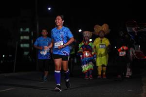 BIB: 628
                            <button type="button" onclick="openModal(3494718)" class="btn btn-primary btn-sm float-right btn-popup" data-toggle="modal" data-target=".modal-high-quality">
                        <i class="fas fa-shopping-cart"></i> Add to Cart
                    </button>
                                            <button type="button" onclick="isThisMe(3494718, true)" class="btn btn-success btn-sm float-right btn-popup btn-isme hidden" data-toggle="tooltip" data-placement="bottom" title="นี่คือรูปของคุณใช่ไหม คลิกที่นี่เพื่อเอาเข้าอัลบั้ม">
                        <i class="fas fa-plus"></i> Add to album
                    </button>
                    <button type="button" onclick="isThisMe(3494718, false)" class="btn btn-warning btn-sm float-right btn-popup btn-isnotme hidden">
                        <i class="fas fa-ban"></i> Remove from album
                    </button>