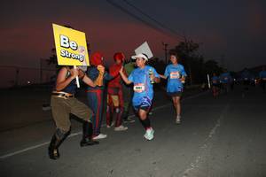 BIB: 806
                            <button type="button" onclick="openModal(3494113)" class="btn btn-primary btn-sm float-right btn-popup" data-toggle="modal" data-target=".modal-high-quality">
                        <i class="fas fa-shopping-cart"></i> Add to Cart
                    </button>
                                            <button type="button" onclick="isThisMe(3494113, true)" class="btn btn-success btn-sm float-right btn-popup btn-isme hidden" data-toggle="tooltip" data-placement="bottom" title="นี่คือรูปของคุณใช่ไหม คลิกที่นี่เพื่อเอาเข้าอัลบั้ม">
                        <i class="fas fa-plus"></i> Add to album
                    </button>
                    <button type="button" onclick="isThisMe(3494113, false)" class="btn btn-warning btn-sm float-right btn-popup btn-isnotme hidden">
                        <i class="fas fa-ban"></i> Remove from album
                    </button>