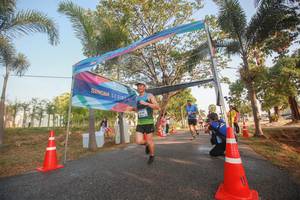 BIB: 
                            <button type="button" onclick="openModal(3451774)" class="btn btn-primary btn-sm float-right btn-popup" data-toggle="modal" data-target=".modal-high-quality">
                        <i class="fas fa-shopping-cart"></i> Add to Cart
                    </button>
                                            <button type="button" onclick="isThisMe(3451774, true)" class="btn btn-success btn-sm float-right btn-popup btn-isme hidden" data-toggle="tooltip" data-placement="bottom" title="นี่คือรูปของคุณใช่ไหม คลิกที่นี่เพื่อเอาเข้าอัลบั้ม">
                        <i class="fas fa-plus"></i> Add to album
                    </button>
                    <button type="button" onclick="isThisMe(3451774, false)" class="btn btn-warning btn-sm float-right btn-popup btn-isnotme hidden">
                        <i class="fas fa-ban"></i> Remove from album
                    </button>