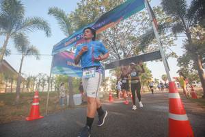 BIB: 
                            <button type="button" onclick="openModal(3451933)" class="btn btn-primary btn-sm float-right btn-popup" data-toggle="modal" data-target=".modal-high-quality">
                        <i class="fas fa-shopping-cart"></i> Add to Cart
                    </button>
                                            <button type="button" onclick="isThisMe(3451933, true)" class="btn btn-success btn-sm float-right btn-popup btn-isme hidden" data-toggle="tooltip" data-placement="bottom" title="นี่คือรูปของคุณใช่ไหม คลิกที่นี่เพื่อเอาเข้าอัลบั้ม">
                        <i class="fas fa-plus"></i> Add to album
                    </button>
                    <button type="button" onclick="isThisMe(3451933, false)" class="btn btn-warning btn-sm float-right btn-popup btn-isnotme hidden">
                        <i class="fas fa-ban"></i> Remove from album
                    </button>